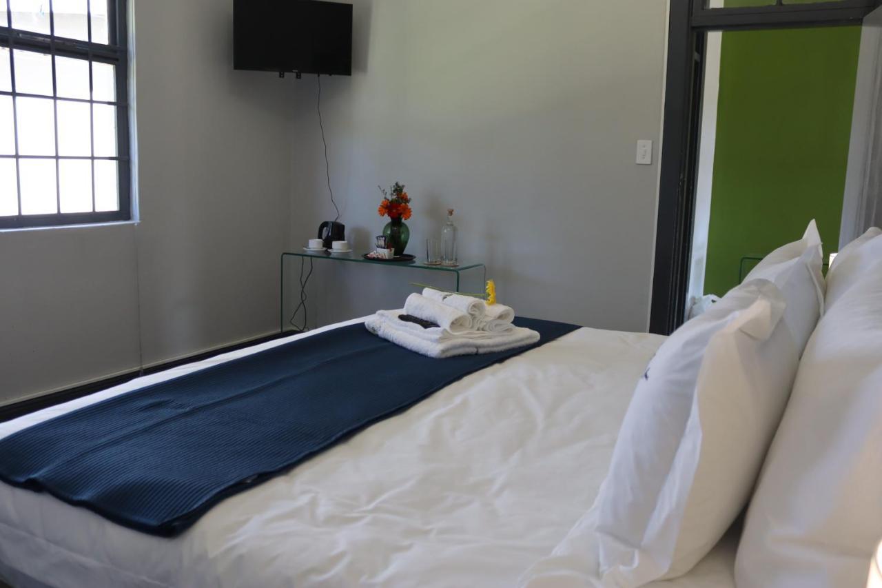 Uzuri Lifestyle Vila Port Saint Johnʼs Exterior foto